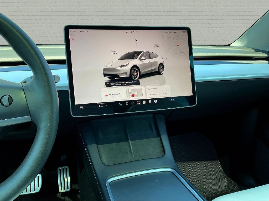Used 2022 Tesla Model Y Performance AWD/4WD image 9