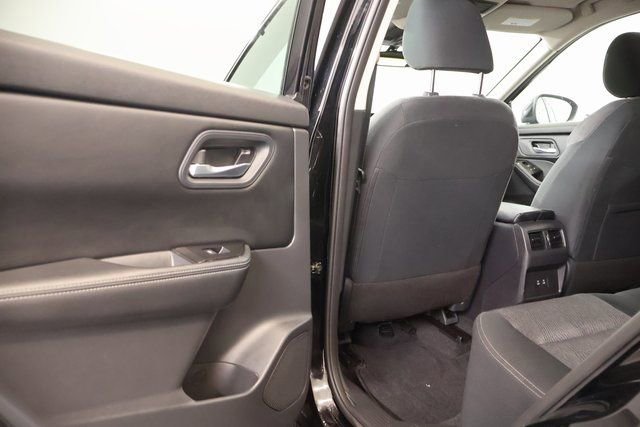Used 2026 Nissan Rogue SV AWD/4WD image 26