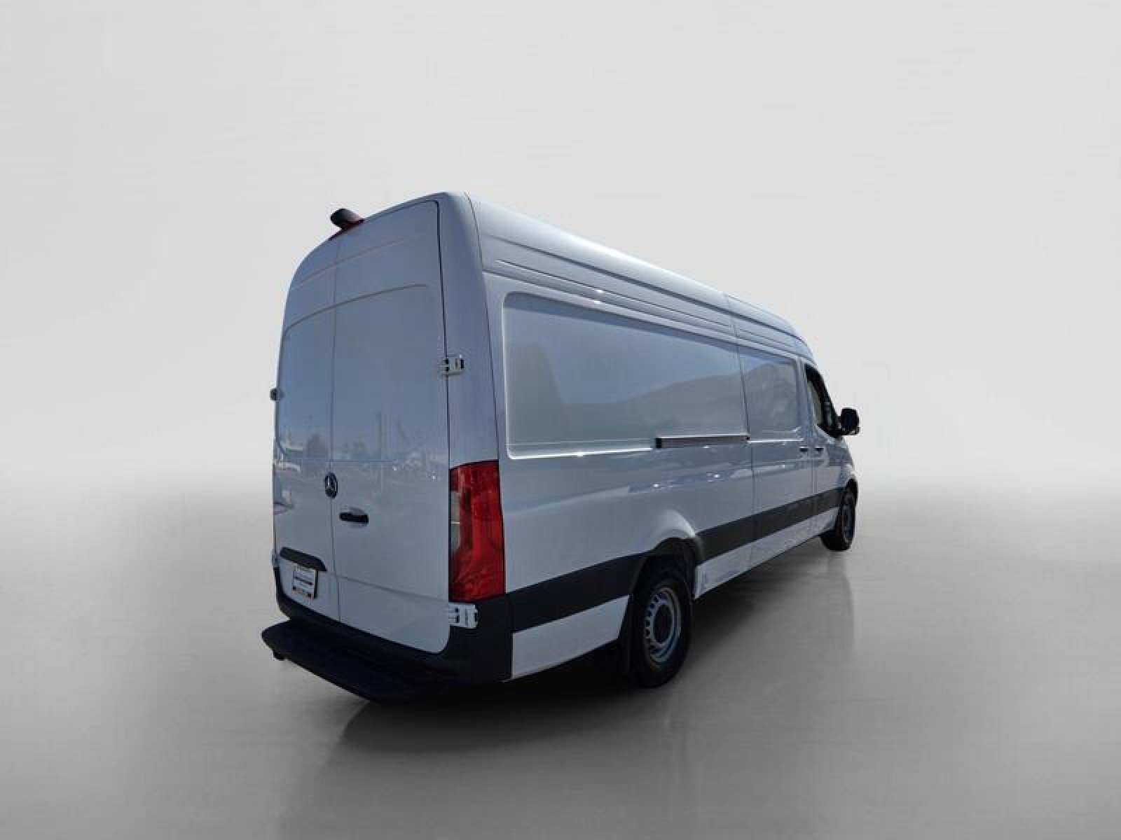 New 2025 Mercedes-Benz eSprinter 170 Cargo image 5