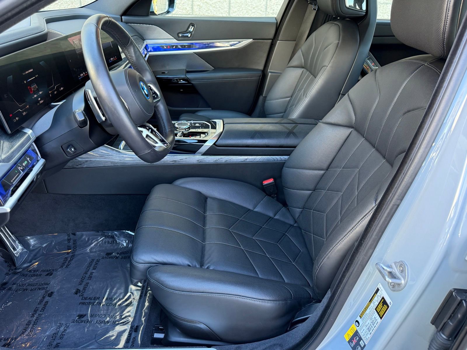 Used 2025 BMW i7 eDrive50 w/ M Sport Package image 22