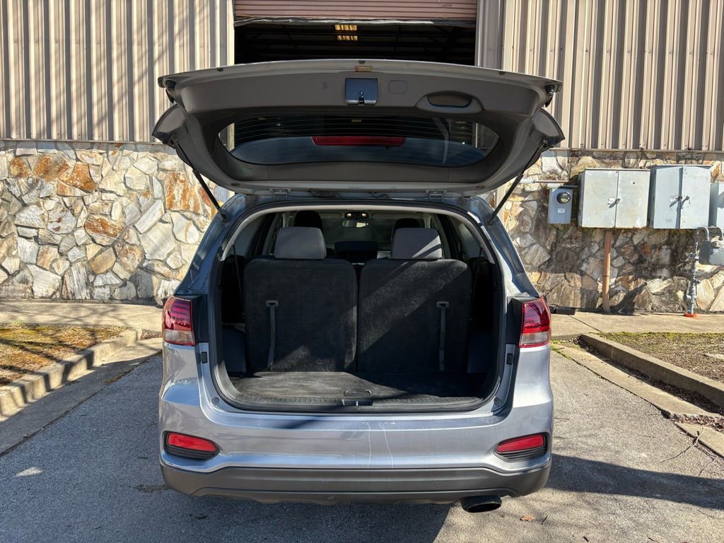 Used 2019 Kia Sorento L FWD image 12