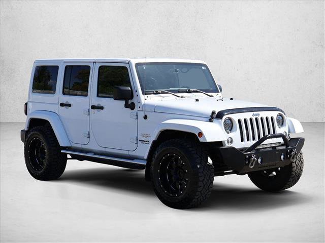 Used 2015 Jeep Wrangler Unlimited Sahara w/ Dual Top Group AWD/4WD image 3