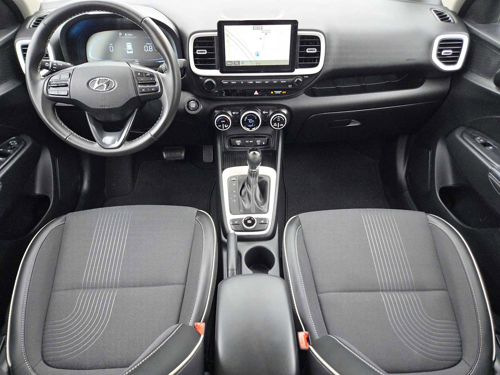 Certified 2025 Hyundai Venue Limited image 24