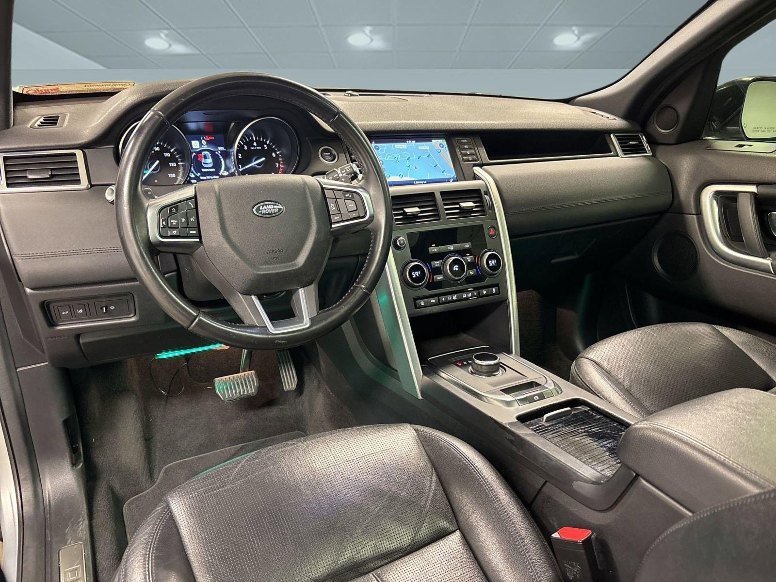 Used 2018 Land Rover Discovery Sport HSE image 27