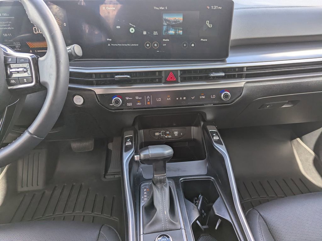 Used 2025 Kia Sorento S w/ Panoramic Sunroof Package image 12