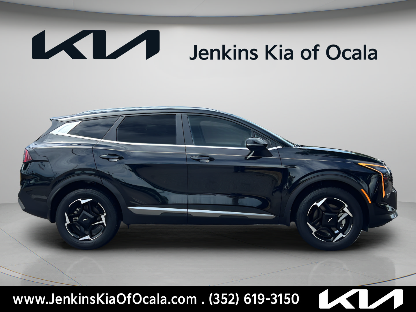 Certified 2026 Kia Sportage EX AWD/4WD image 2