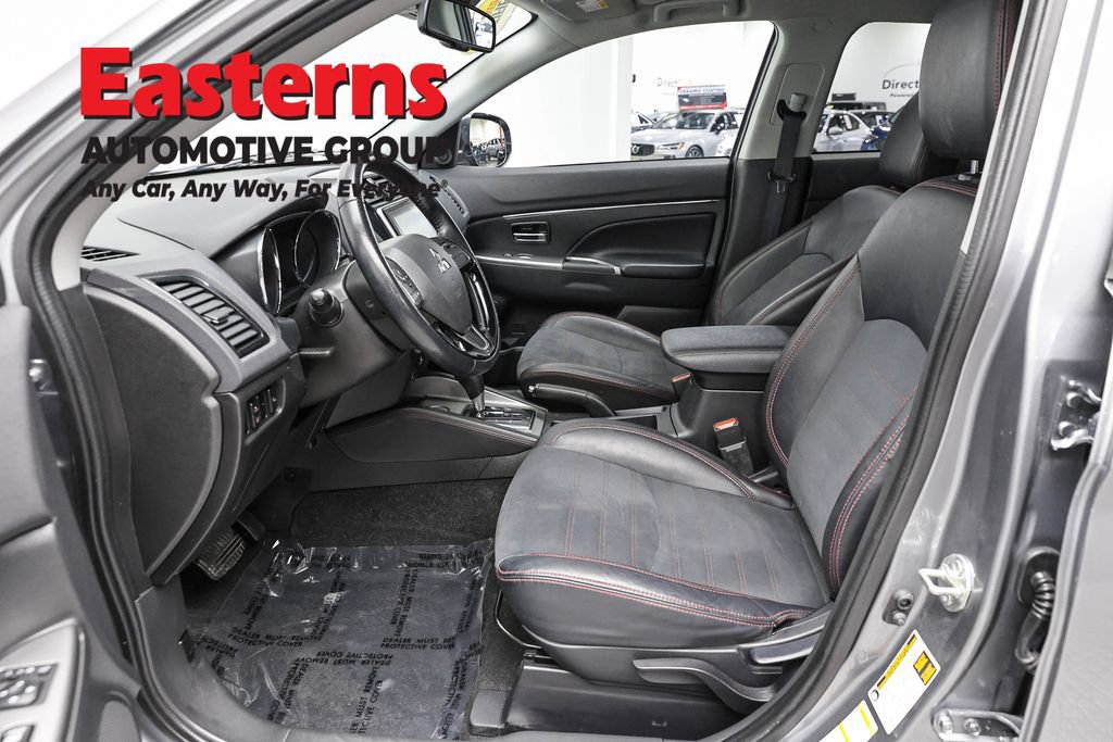 Used 2022 Mitsubishi Outlander Sport SE FWD image 14