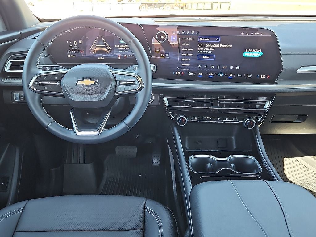 Used 2026 Chevrolet Traverse LT w/ Driver Confidence Package FWD image 19