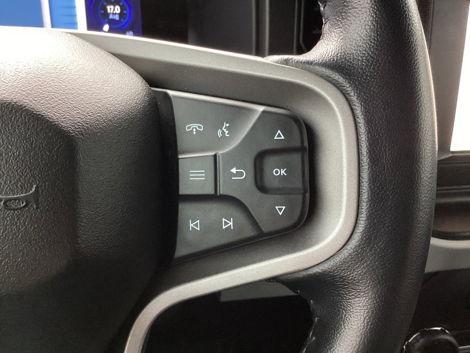 Used 2023 Ford Bronco Badlands image 6