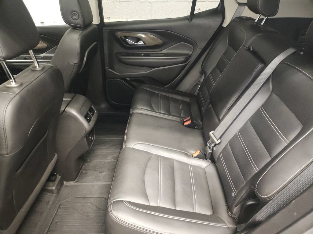 Used 2023 GMC Terrain Denali w/ Denali Premium Package AWD/4WD image 26