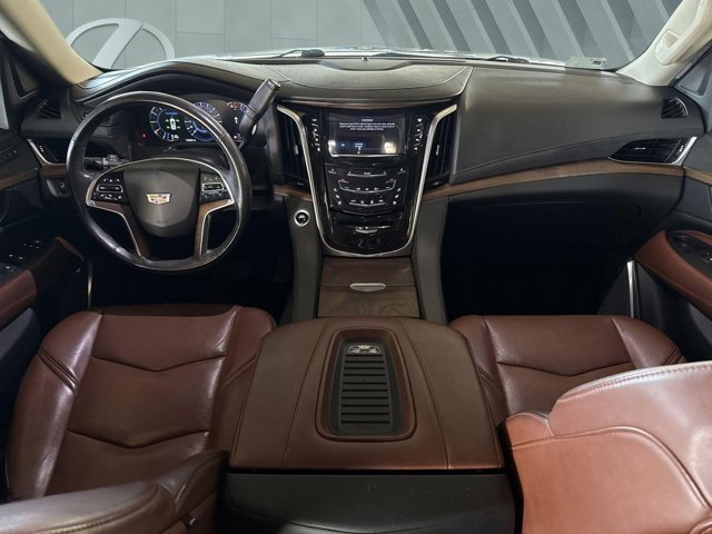 Used 2019 Cadillac Escalade Premium Luxury image 13