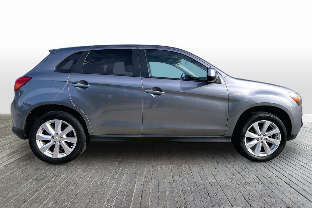 Used 2014 Mitsubishi Outlander Sport ES FWD image 8