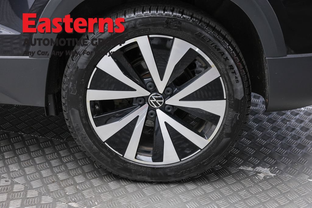 Used 2022 Volkswagen Taos SE AWD/4WD image 7