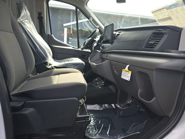New 2025 Ford Transit 250 148 Medium Roof image 27