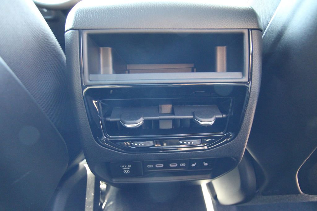 New 2026 Jeep Grand Cherokee Limited image 45