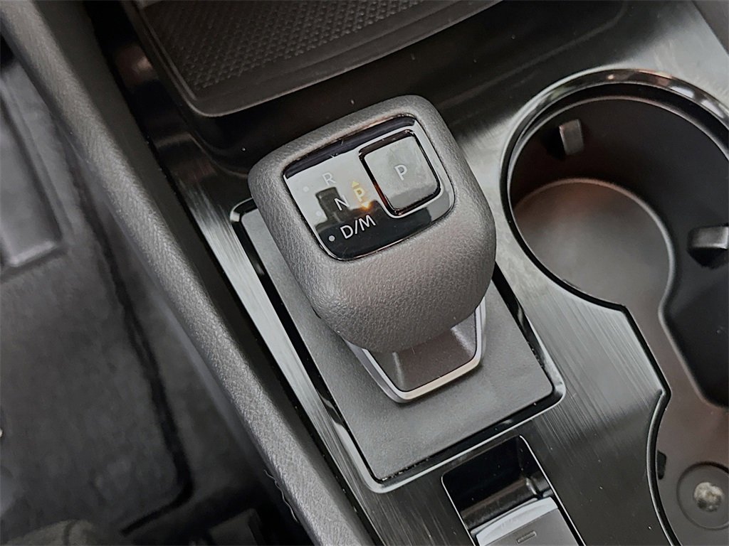 Used 2023 Nissan Rogue SV image 22