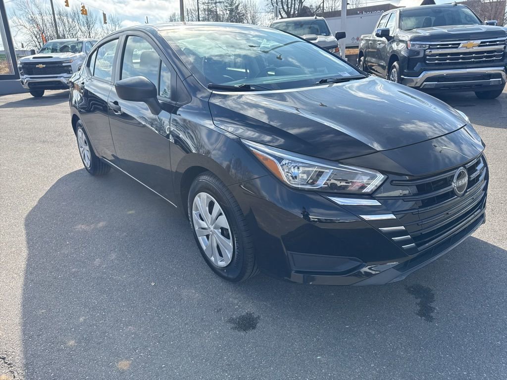 Used 2023 Nissan Versa S w/ Trunk Package image 7