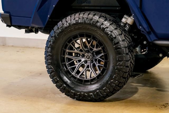 Used 2025 Jeep Gladiator Sport AWD/4WD image 39