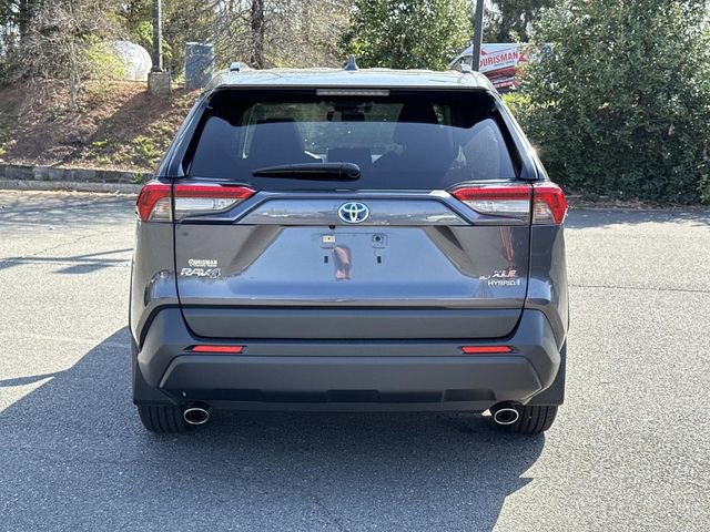 Used 2020 Toyota RAV4 XLE w/ Convenience Package image 3