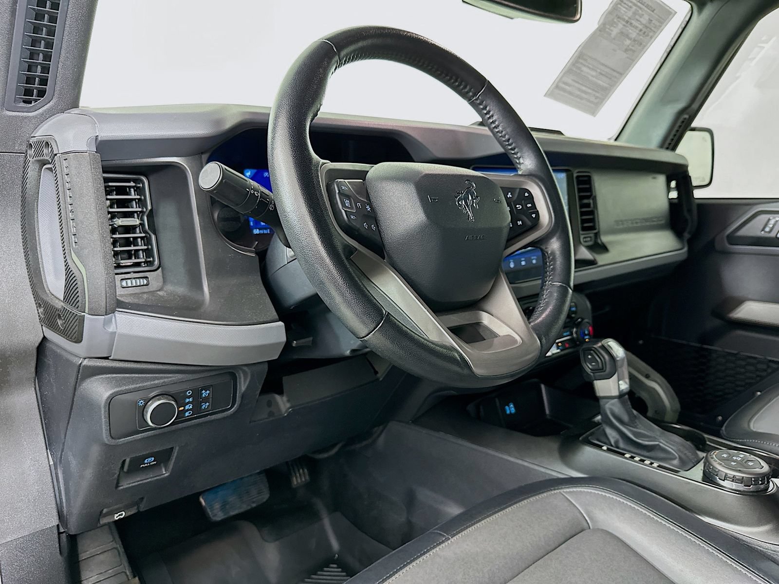 Used 2022 Ford Bronco Everglades AWD/4WD image 9