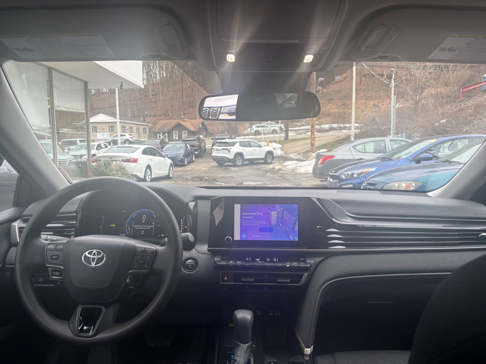 Used 2025 Toyota Camry LE FWD image 32