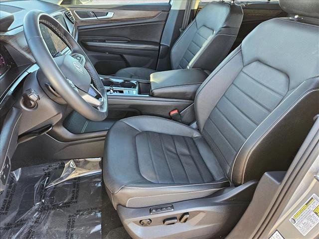 Used 2025 Volkswagen Atlas SEL AWD/4WD image 15