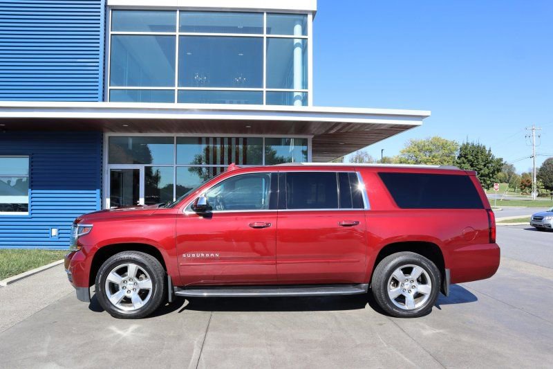 Used 2018 Chevrolet Suburban Premier image 6