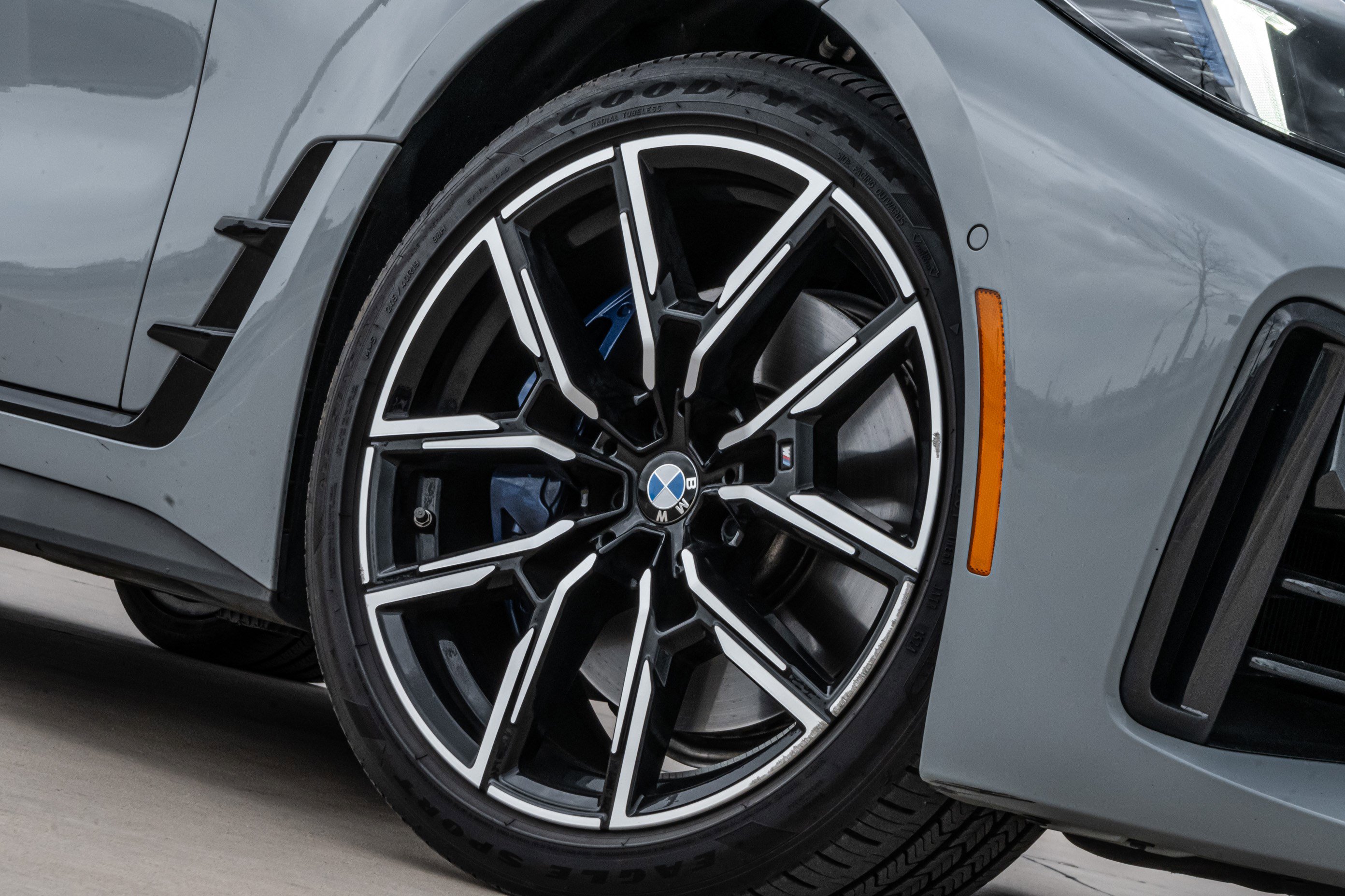 Certified 2025 BMW M440i image 9
