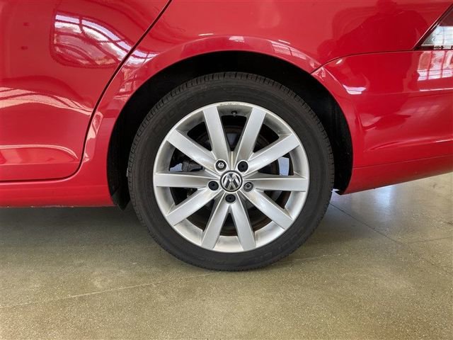 Used 2011 Volkswagen Jetta TDI w/ Wheel & Sunroof Pkg FWD image 33