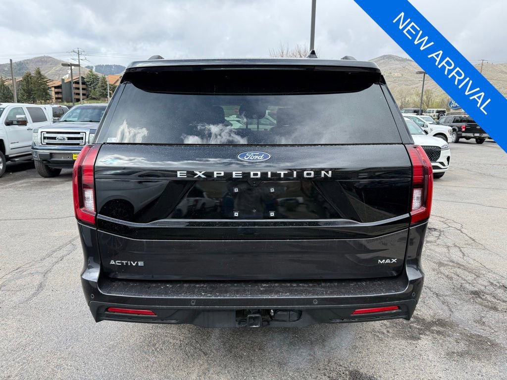 Used 2025 Ford Expedition Max Active AWD/4WD image 5