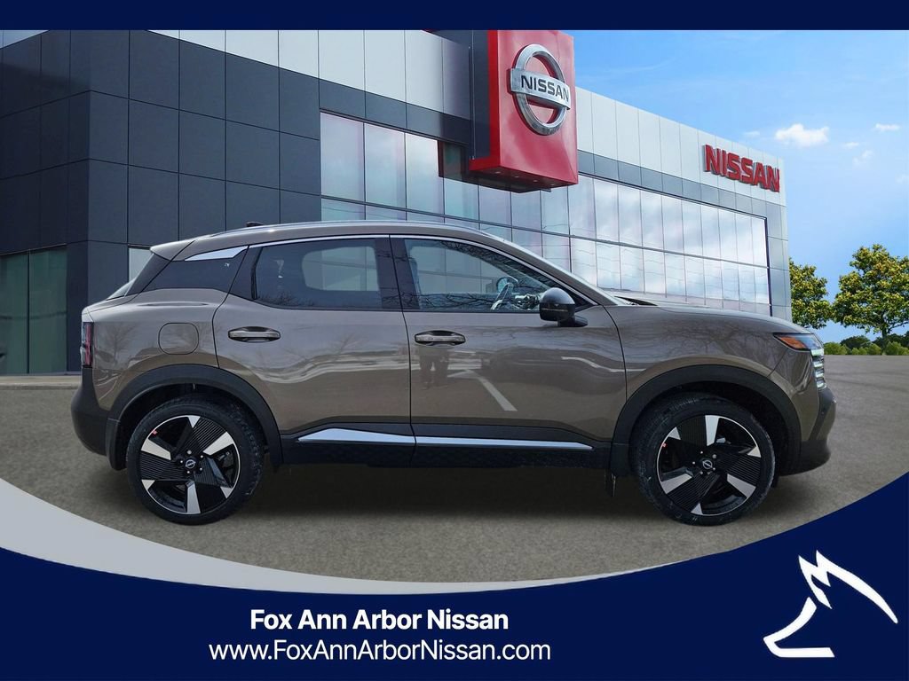 New 2026 Nissan Kicks SR w/ SR Premium Package AWD/4WD image 6