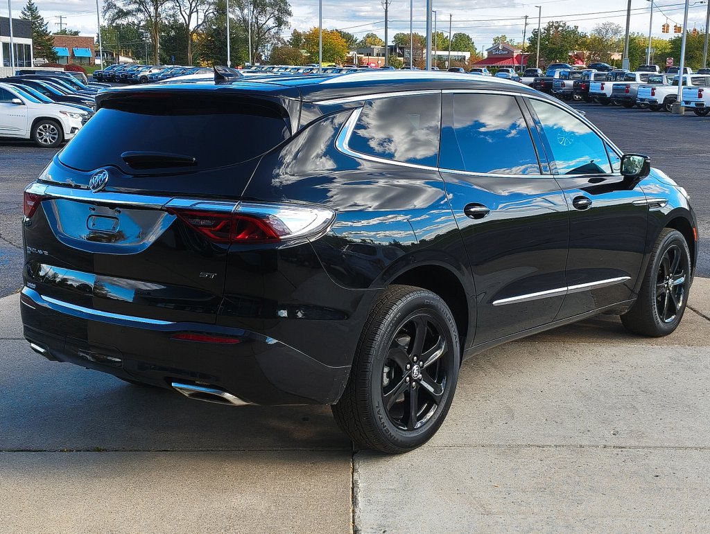 Used 2023 Buick Enclave Essence w/ Experience Buick Package AWD/4WD image 28