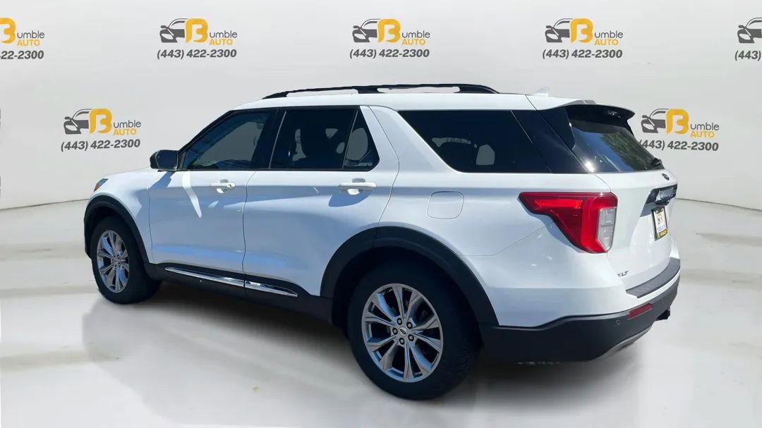 Used 2021 Ford Explorer XLT w/ Equipment Group 202A image 7