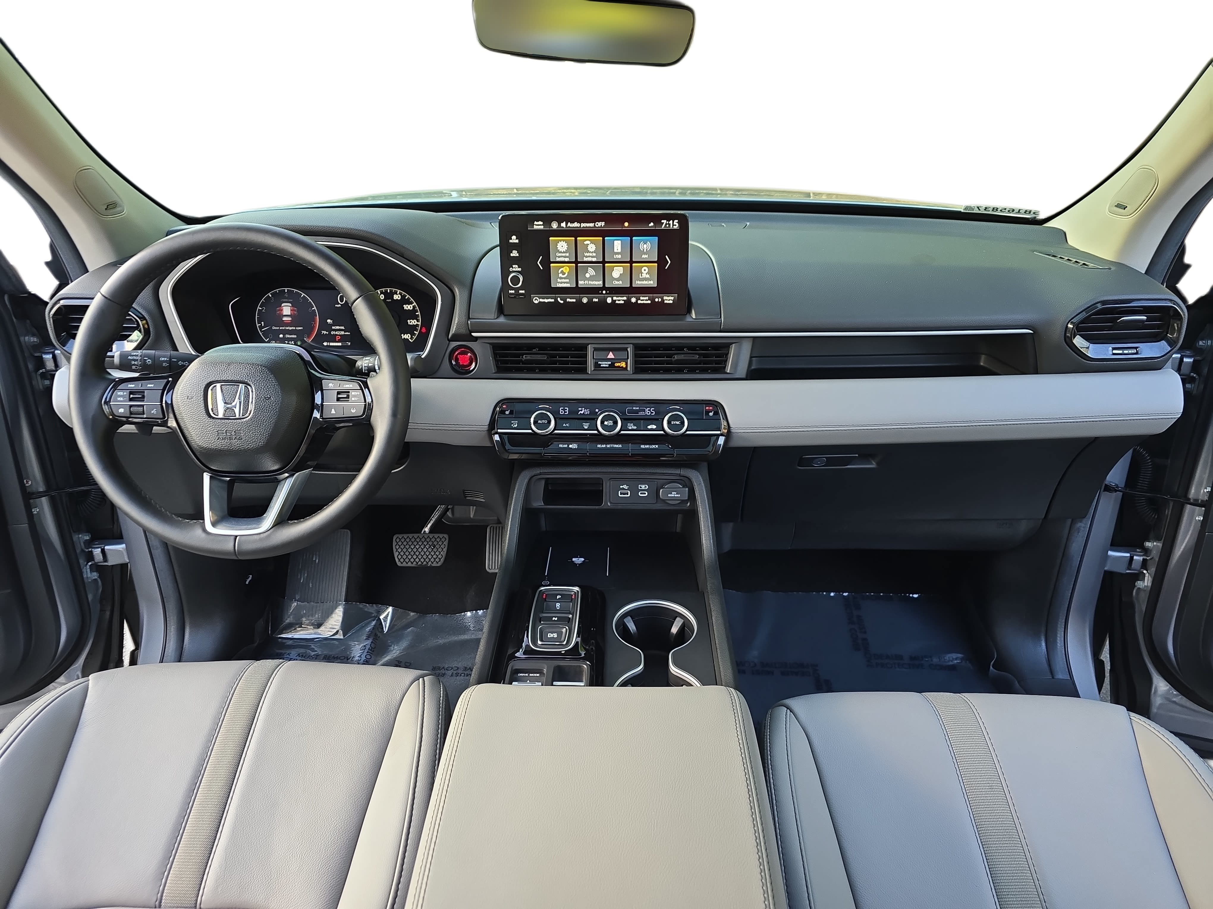 Used 2025 Honda Pilot Touring image 9