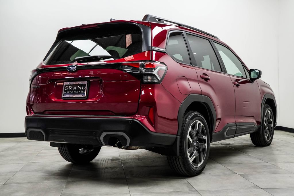 Used 2025 Subaru Forester Limited image 12