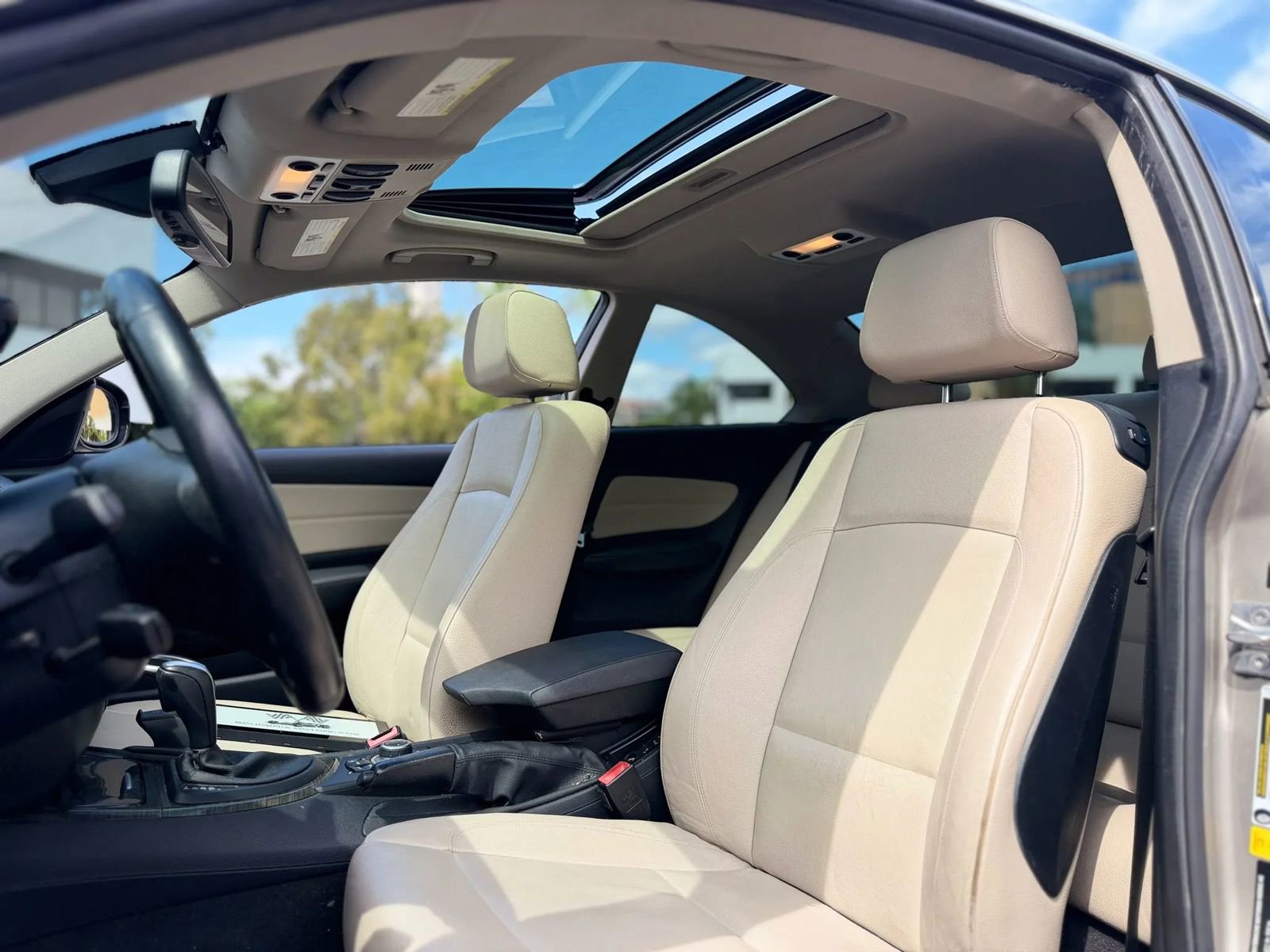 Used 2013 BMW 128i Coupe w/ Premium Pkg image 2