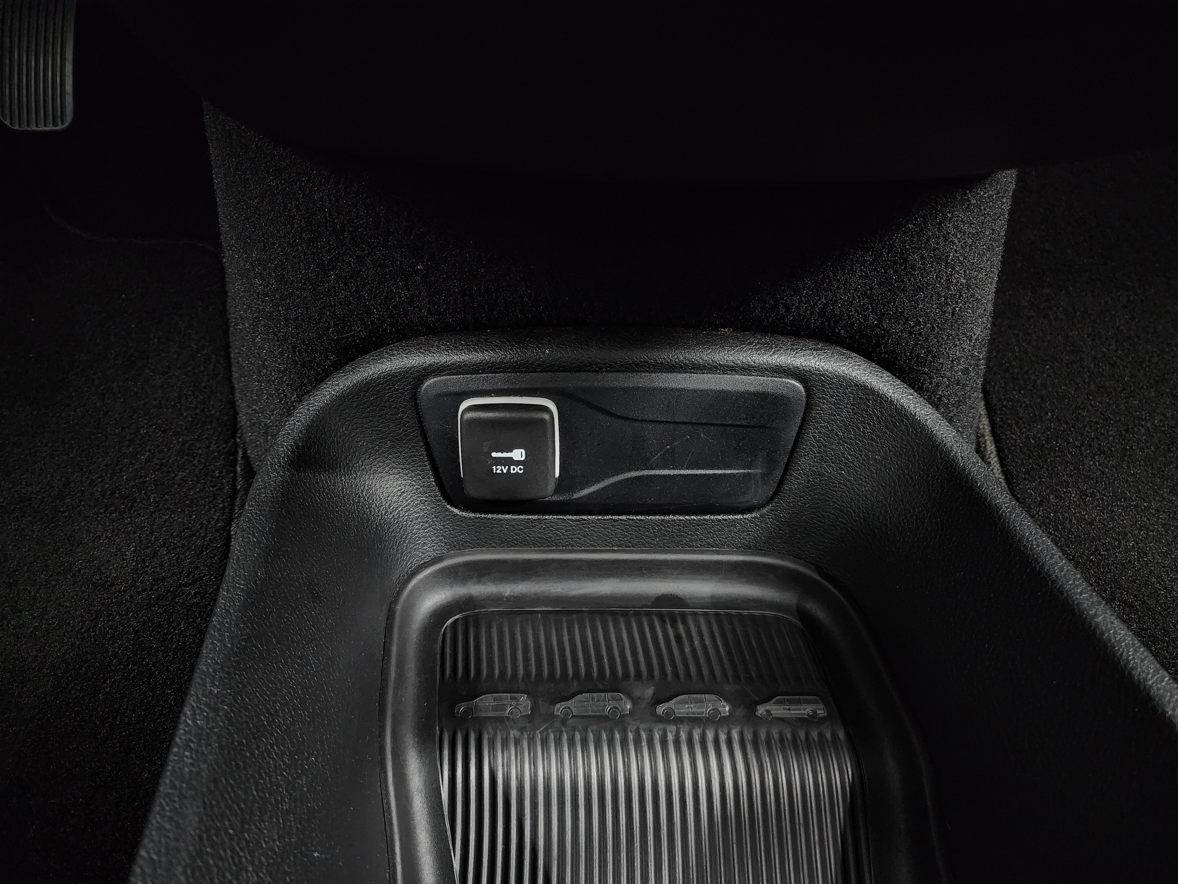 Used 2024 Chrysler Pacifica Limited image 47