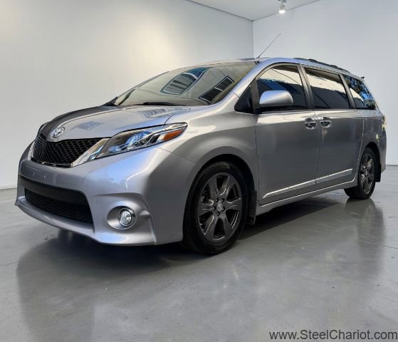 Used 2017 Toyota Sienna SE w/ Protection Package