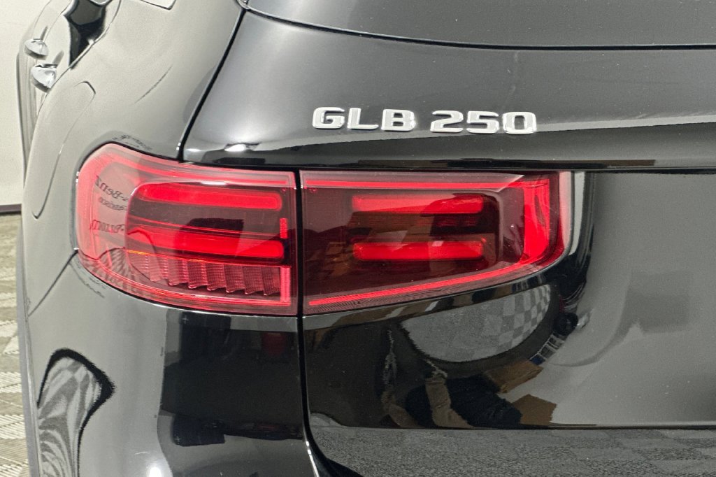 Certified 2026 Mercedes-Benz GLB 250 image 33