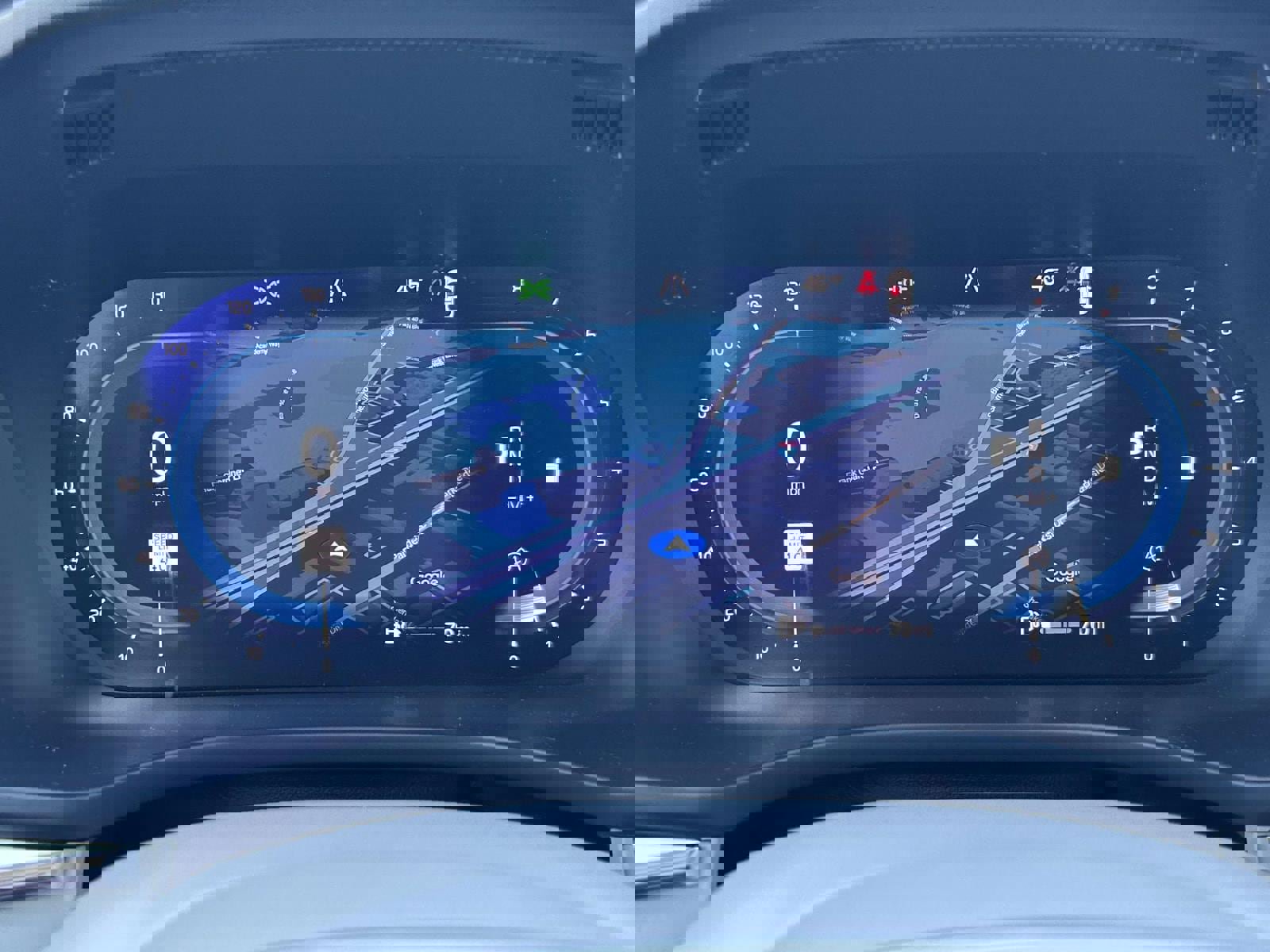 Certified 2023 Volvo XC60 B5 Plus w/ Climate Package image 25