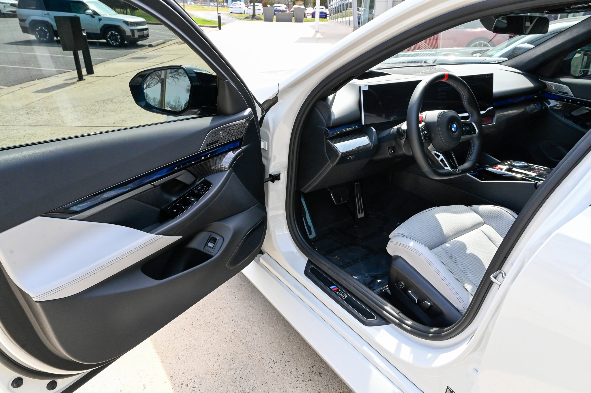 Used 2026 BMW M5 Touring image 15