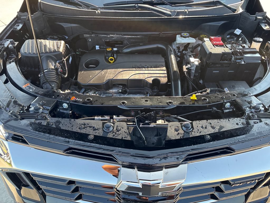 Used 2025 Chevrolet Equinox ACTIV w/ Safety and Technology Package AWD/4WD image 29
