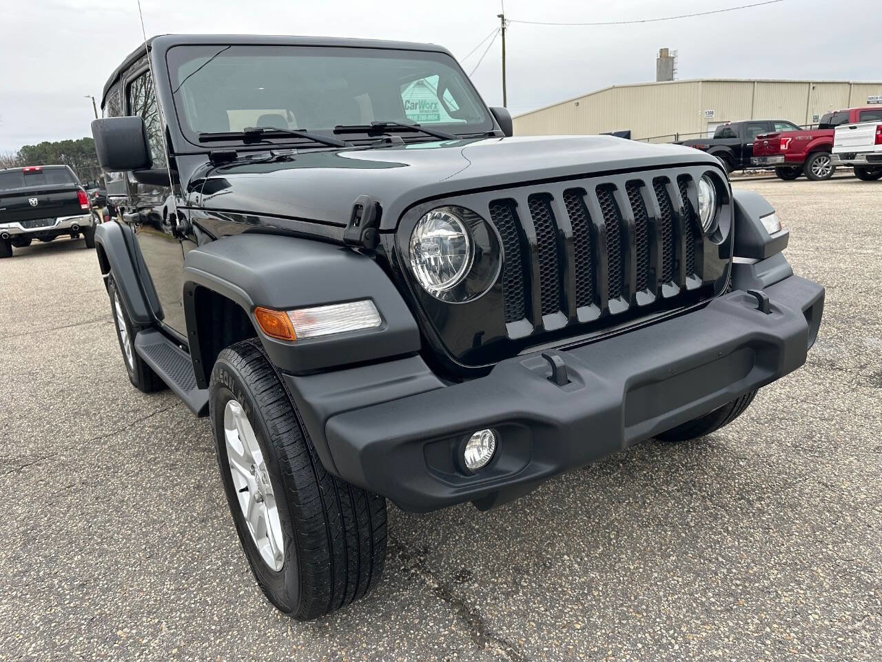 Used 2018 Jeep Wrangler Sport image 12