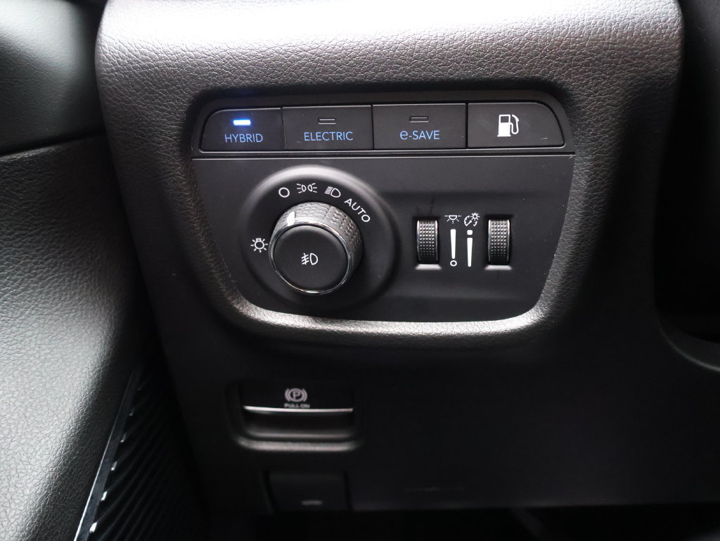 Used 2023 Jeep Grand Cherokee Overland AWD/4WD image 32
