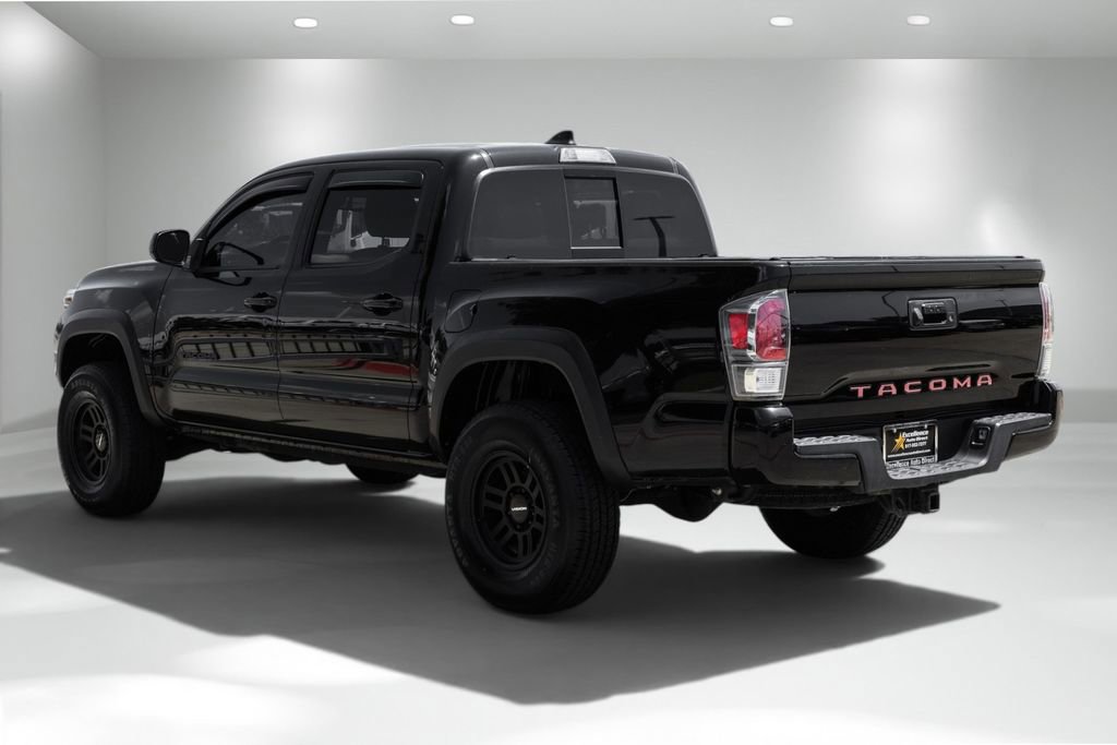 Used 2020 Toyota Tacoma TRD Off-Road AWD/4WD image 8