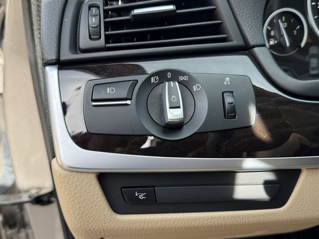 Used 2016 BMW 535i Sedan RWD image 18