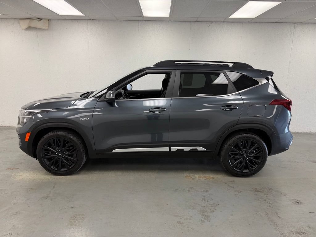 Used 2023 Kia Seltos Nightfall Edition AWD/4WD image 2
