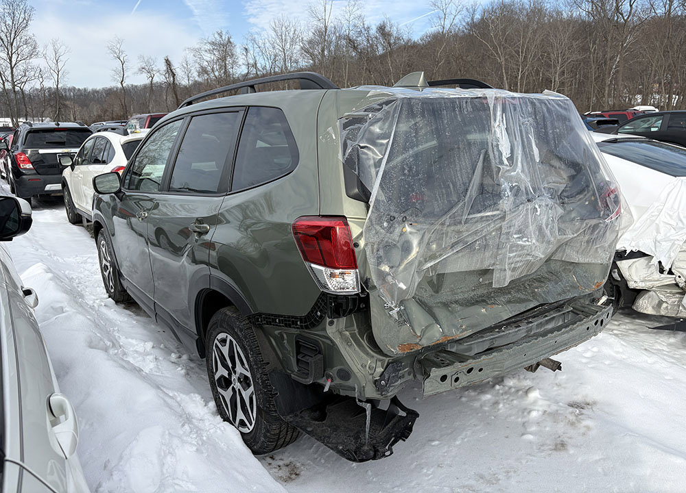 Used 2021 Subaru Forester Premium AWD/4WD image 1