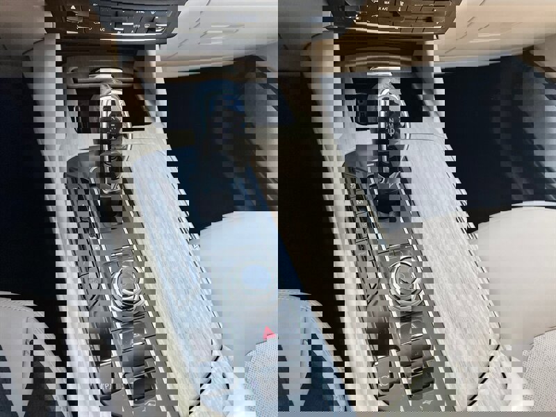 Used 2017 Maserati Levante w/ Luxury Package image 36