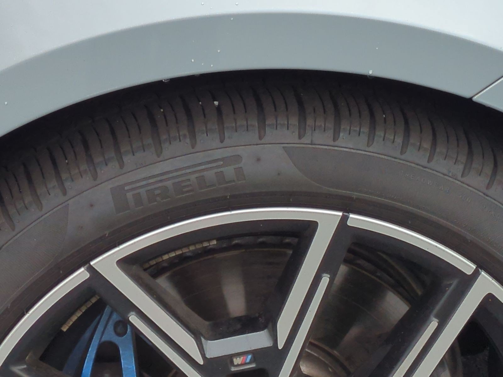 Used 2025 BMW M440i RWD image 12